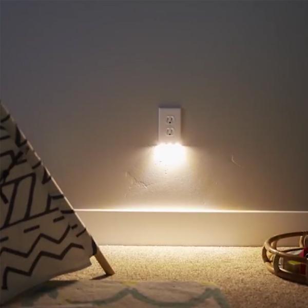 Decken Sie mit LED-Sensor-Nacht-Licht-Kaufen mehr Speichern Sie mehr !!