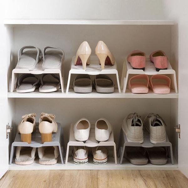 Stapelbarer Schuhregal
