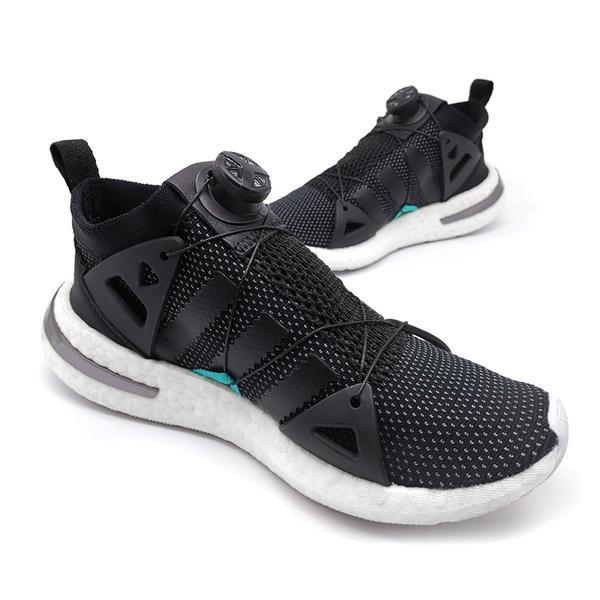 Drehende automatische Schnallenschuhe